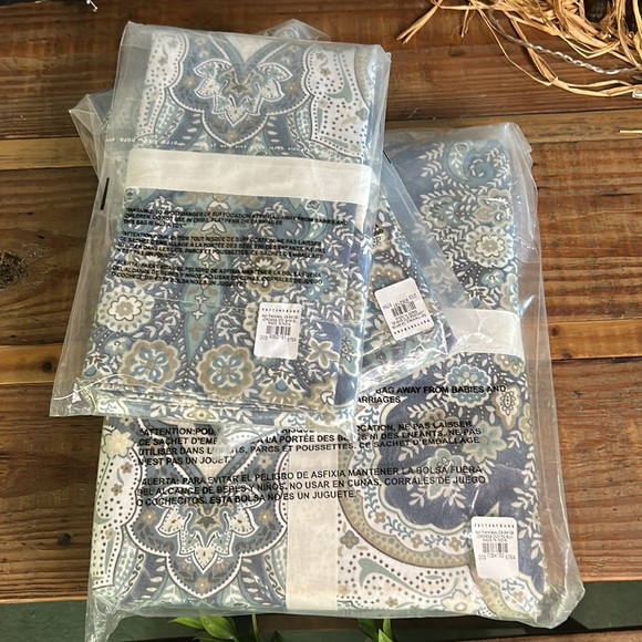 Pottery Barn Jordan’s paisley full/queen Duvet and 2 stand pillow shams BNWT - Picture 5 of 8